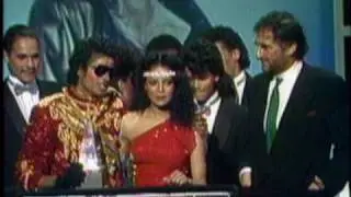 Michael Jackson Wins Favorite Soul/R&B Video For 