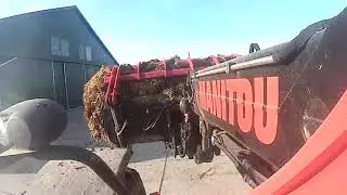Uitmesten van een Geiten potstal - Mucking out - Manitou MLA-T 533-145 V+