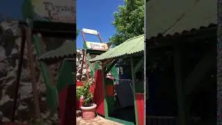 Funny-World Flying Sombrero