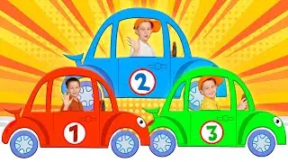 Le Le juega con coches de colores | Bebe Leo Canciones Infantiles