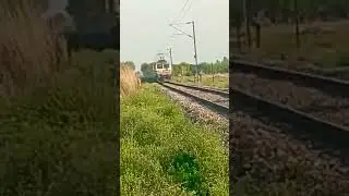 Indian Railway Very Fast Train #shorts #viralshorts #trendingtrains