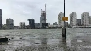 Water enters the Noordereiland (Rotterdam)