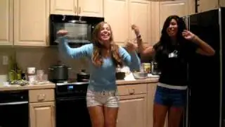Pretty Rave Girl dance