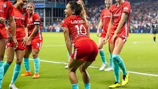 Lo&rsquo;eau LaBonta Celebrates With A Fake Injury-Twerk Celebration