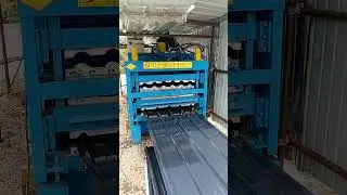 Three-layer color steel tile press machine. #colorsteeltilemachine  #rollfomingmachine