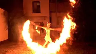 Feuerperformance.de  - Anne Devries & Edda B. Lang - Kultur vor dem Fenster im Dez 2020