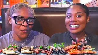 Zoe Spencer SEAFOOD MUKBANG With My Sister!
