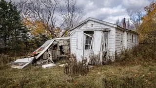 Exploring a Lonely Overgrown Abandoned Retro House!!