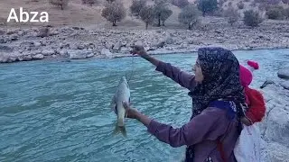 Riverside Rendezvous: Nomadic Woman's Fishing Adventure with Her Children❤️