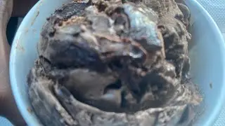 **FOOD REVIEW** Trying Baskin Robbins NEW Galactic Brownie Flavor of the Month