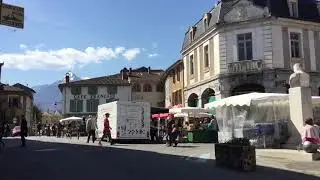 A typical Saturday morning market in the Pyrenees foothills
