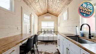 Stay Portland - The Tiny Farmhouse on Alberta | Portland (OR), United States | Hotel Review 🌟