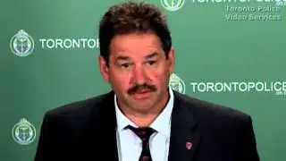Armed Robbery Suspects Wanted | @TorontoPolice S/Insp. Mike Earl