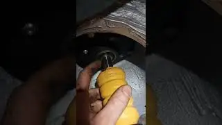 Mercedes Benz strut and wheel bearing inspection, bump stop change out