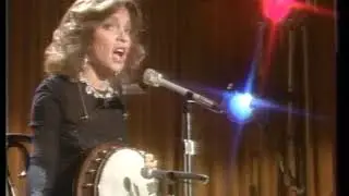 Melanie Chartoff Sings for Truckers