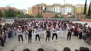 17b- 2º BACHILLERATO 'Mamma Mia' &”Grease: You’re the one…'