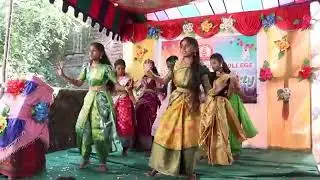 Fresher's party😍💫medak srinivasa degree college 1st year girl dance💃💃