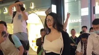 王丽丁 来太古里了