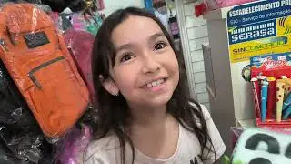 Comprando o novo material escolar da Valentina 🤩💕