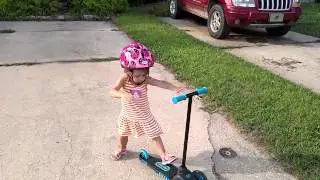 Little Tikes Lean to Turn Scooter