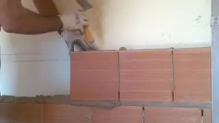Esecuzione di muro in foglio 8 cm.