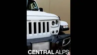 2020 Jeep Gladiator With an Oracle LED Vector Grille - We Do Grilles TOO!!!!