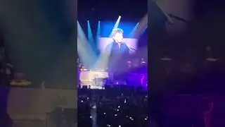 Barry Manilow live at Allstate Arena 7-27-2024 part 4