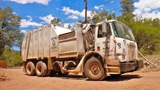Volvo Heil Formula 7000 Garbage Truck