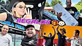 LE DIMOS ESTOS REGALOS AL CONEJO PARA SU BEBE👶🏻🩷 Y ASI NOS DIVERTIMOS COMIENDO Y PLATICANDO/MAYVE‼️