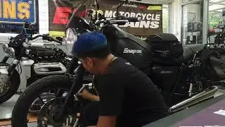Street twin Ohlins fork spring installation