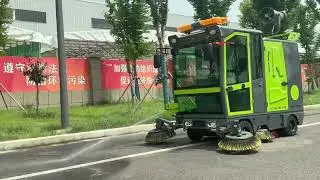 Cost-Effective Street Cleaning: The YG Brand Mini Road Sweeper