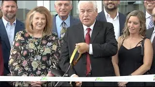 Younes credits staff, family during Crowne Plaza ribbon cutting