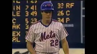 STL@NYM: Kevin McReynolds’s RBI triple ties the game at 1 (1987)