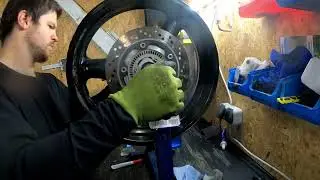 Rebuilding a crashed Suzuki SV 650