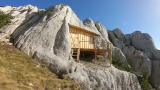 Hiking: KLEKOVAČA: PD 13 runolista - Mala Klekovača (1761) - Velika Klekovača (1962)