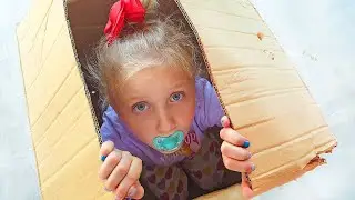 Alice wants to play with dad and sends a gift box to granny