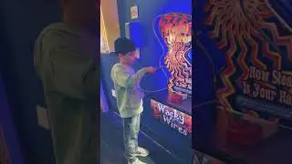 Don&rsquo;t jump! #wonderworks #bransonmo #puzzlegame