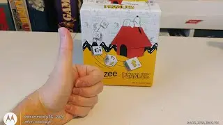 Unboxing peanuts Yahtzee 