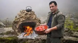 بناء فرن من الطين والحجارة في الطبيعة | لحم ضأن مع خضار بصلصة حارة