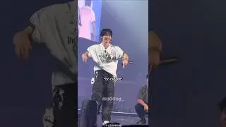 Leeknow having fun with dancers during I Like It he's so cuteeee