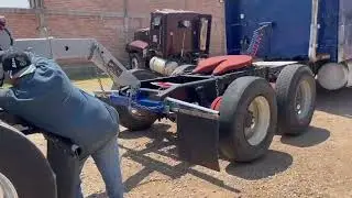GRUA HIDRAULICA REMOVIBLE PARA 5TA RUEDA CON CAPACIDAD DE 10 TONS CON PERNO HOLLAND