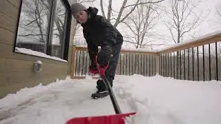 Garant - Pelle-grattoir avec poign&eacute;e ergonomique / Scraper shovel with ergonomic handle