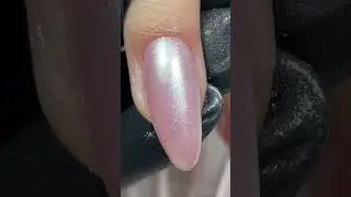 Glassy Pearl Effekt Hailey Bieber Nails