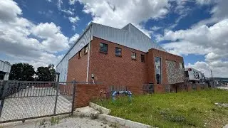 9 Silver Lane Free Standing 1,454m&sup2; warehouse, Ormonde