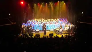 CeCe Winans & Total Praise Mass Choir 