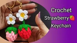 Crochet strawberry keychain 🍓#crochetkeychain