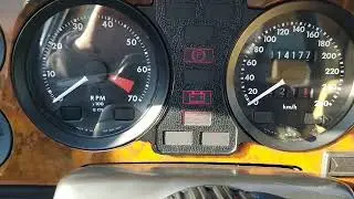 Daimler DoubleSix エンジン始動