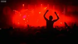 Crystal Castles - Courtship Dating (Live @ Reading & Leeds)