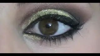 Maquiagem Dramatica usando glitter dourado Por Bárabra Thais