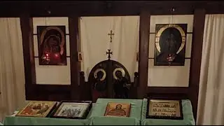 У каналі Свято-Троїцький храм відбувається прямий ефір.